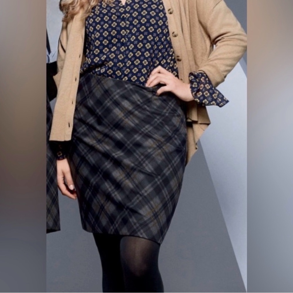 CAbi Plaid Pencil Skirt size 0